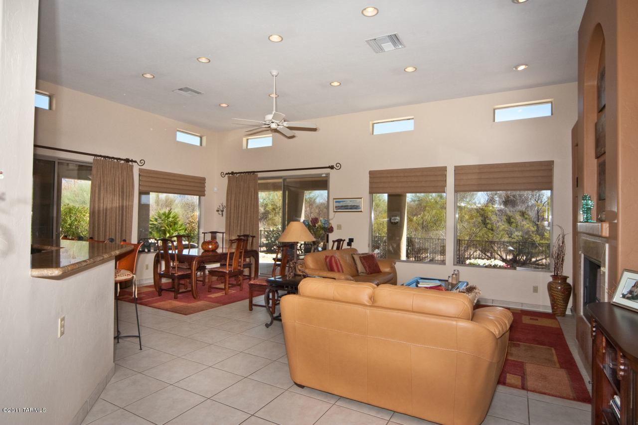 6054 North Panorama Ridge Place Tucson, AZ 85704 - Photo 3 of 36