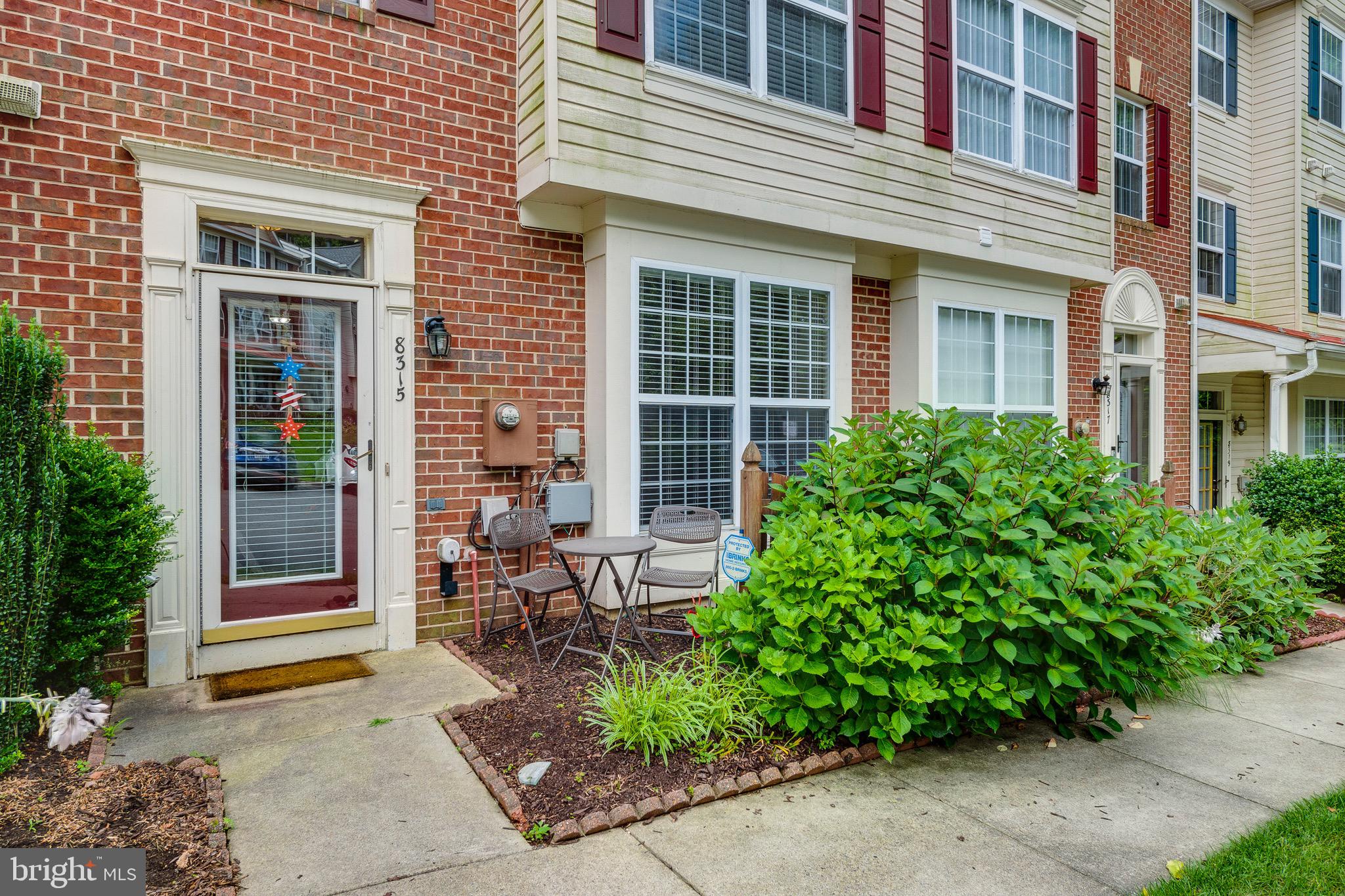 8315 Sanderling Way, Unit 22 Lorton, VA 22079 - Photo 4 of 35