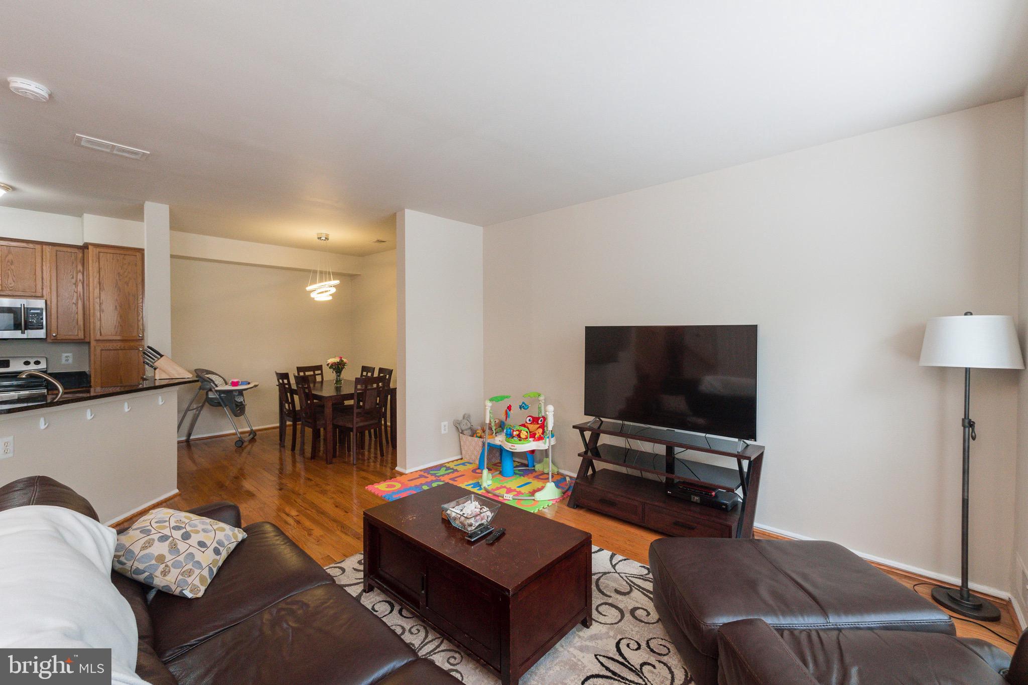 8315 Sanderling Way, Unit 22 Lorton, VA 22079 - Photo 8 of 35