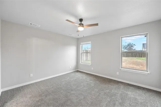 $2,125 | 228 St Charles Drive, Unit B, Springtown, TX 76082