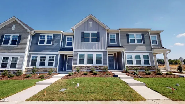 $2,100 | 1848 Aspen River Lane, Apex, NC 27502