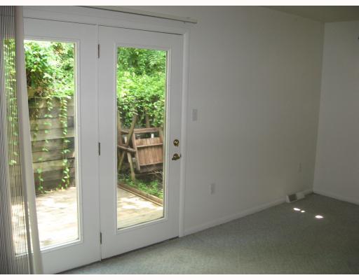 4602-4604 Mt Troy Rd Extension Summer Hill, PA 15214 - Photo 4 of 14 Den/Family/Great Room.