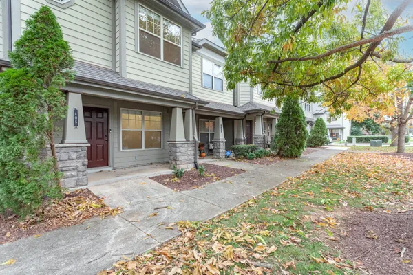 $1,675 | 105 4th Avenue, Unit 405, Murfreesboro, TN 37130