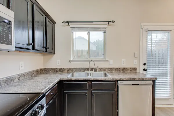 $1,675 | 105 4th Avenue, Unit 405, Murfreesboro, TN 37130