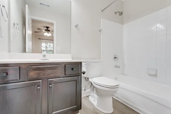 $1,675 | 105 4th Avenue, Unit 405, Murfreesboro, TN 37130