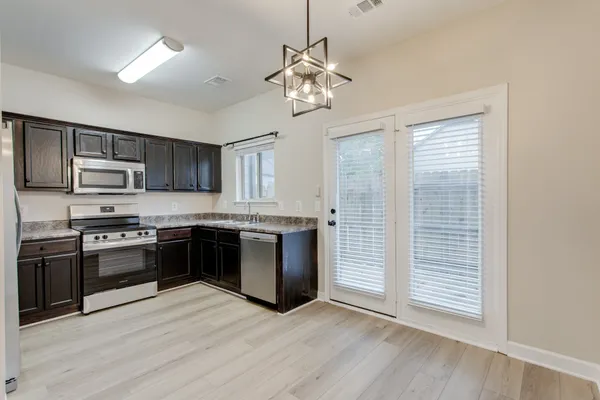 $1,675 | 105 4th Avenue, Unit 405, Murfreesboro, TN 37130