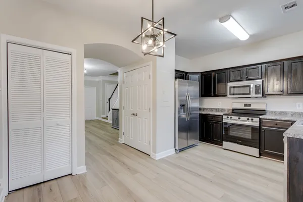 $1,675 | 105 4th Avenue, Unit 405, Murfreesboro, TN 37130