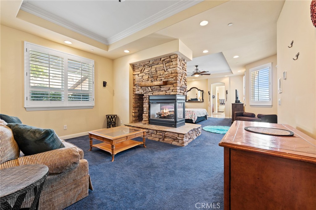 9609 Equestrian Drive Riverside, CA 92503 - Photo 16 of 41