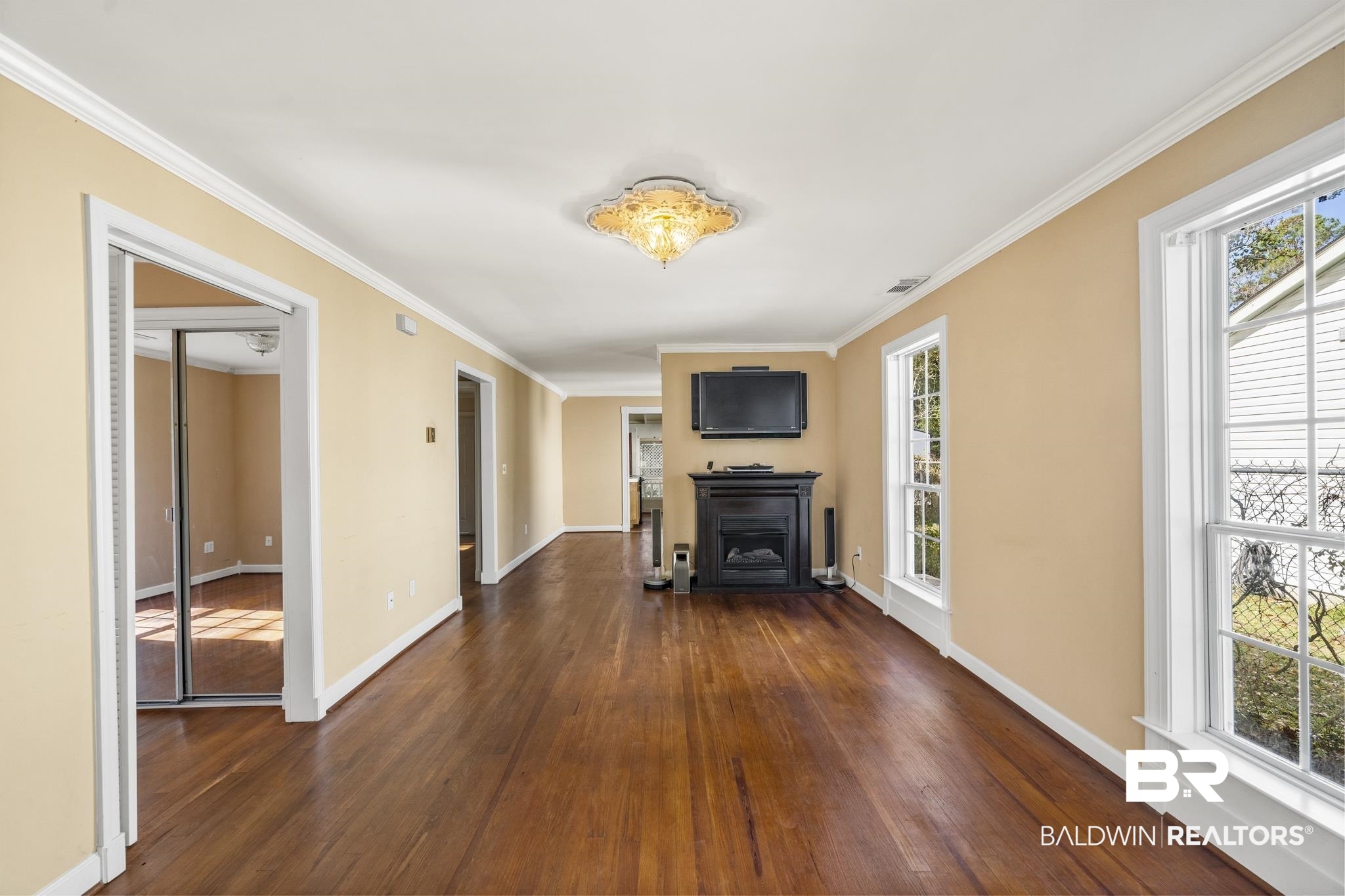 401 North Pine Street Foley, AL 36535 - Photo 4 of 20