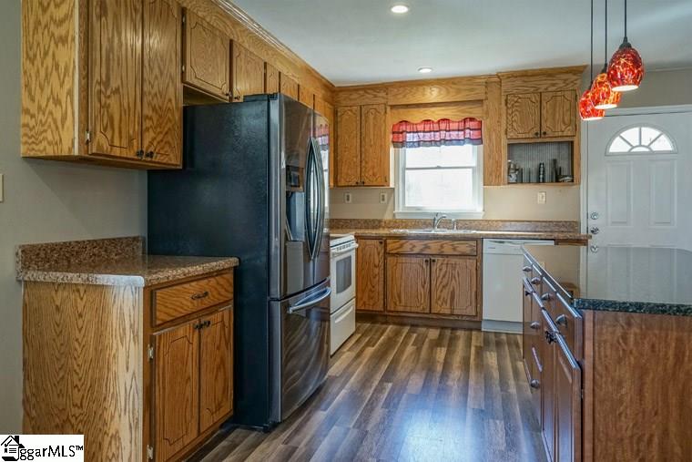 921 Cooks Bridge Road Fountain Inn, SC 29644 - Photo 6 of 20