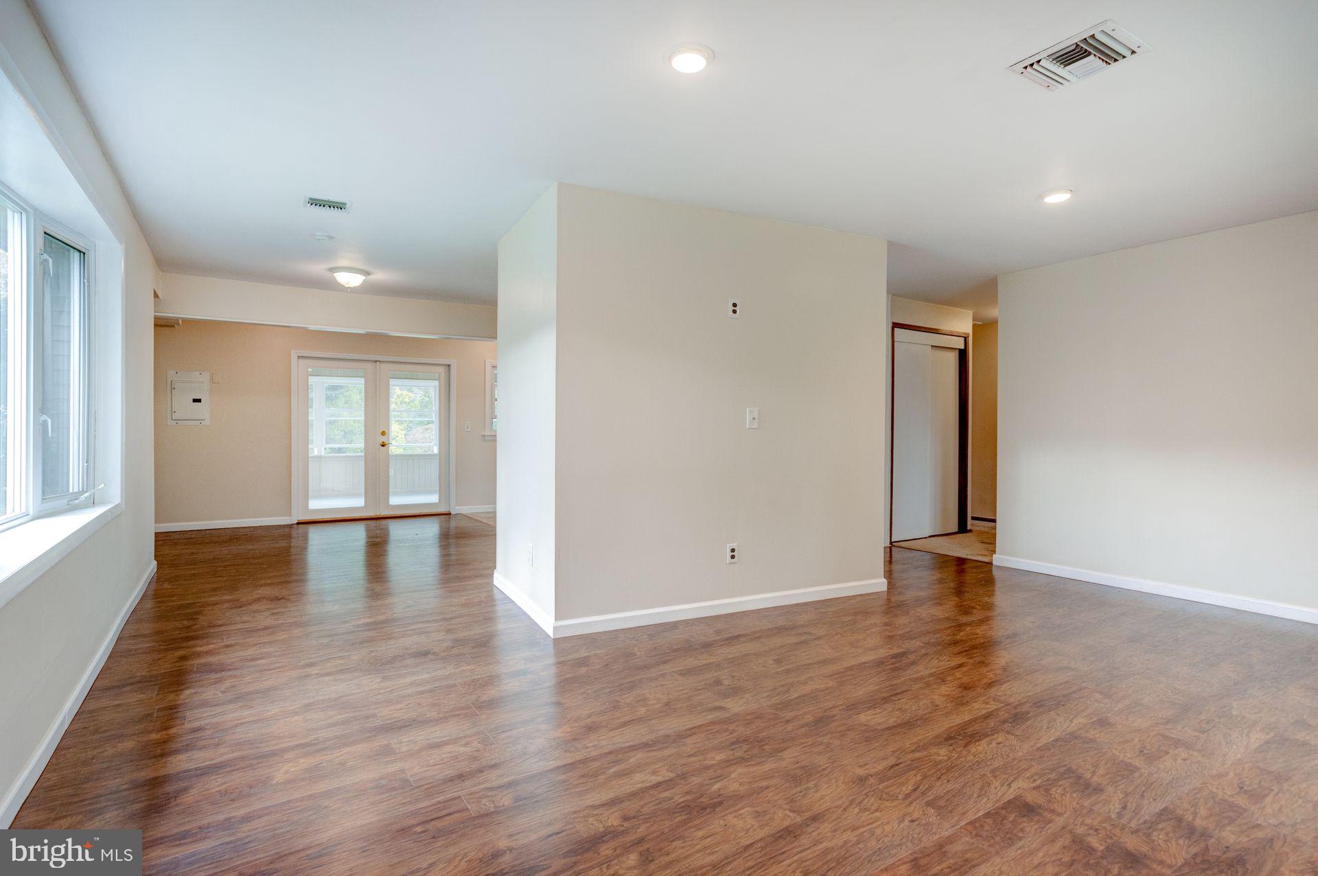 509 Filbert Road Oreland, PA 19075 - Photo 4 of 24 Living Room (Dining Room ahead on the left)