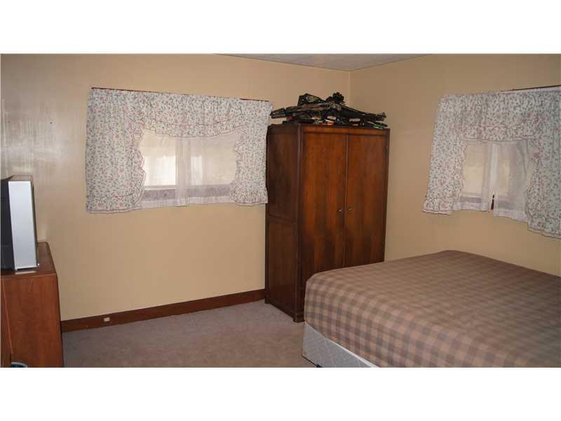 772 Duquesne Avenue Rochester, PA 15074 - Photo 8 of 12 Master Bedroom.