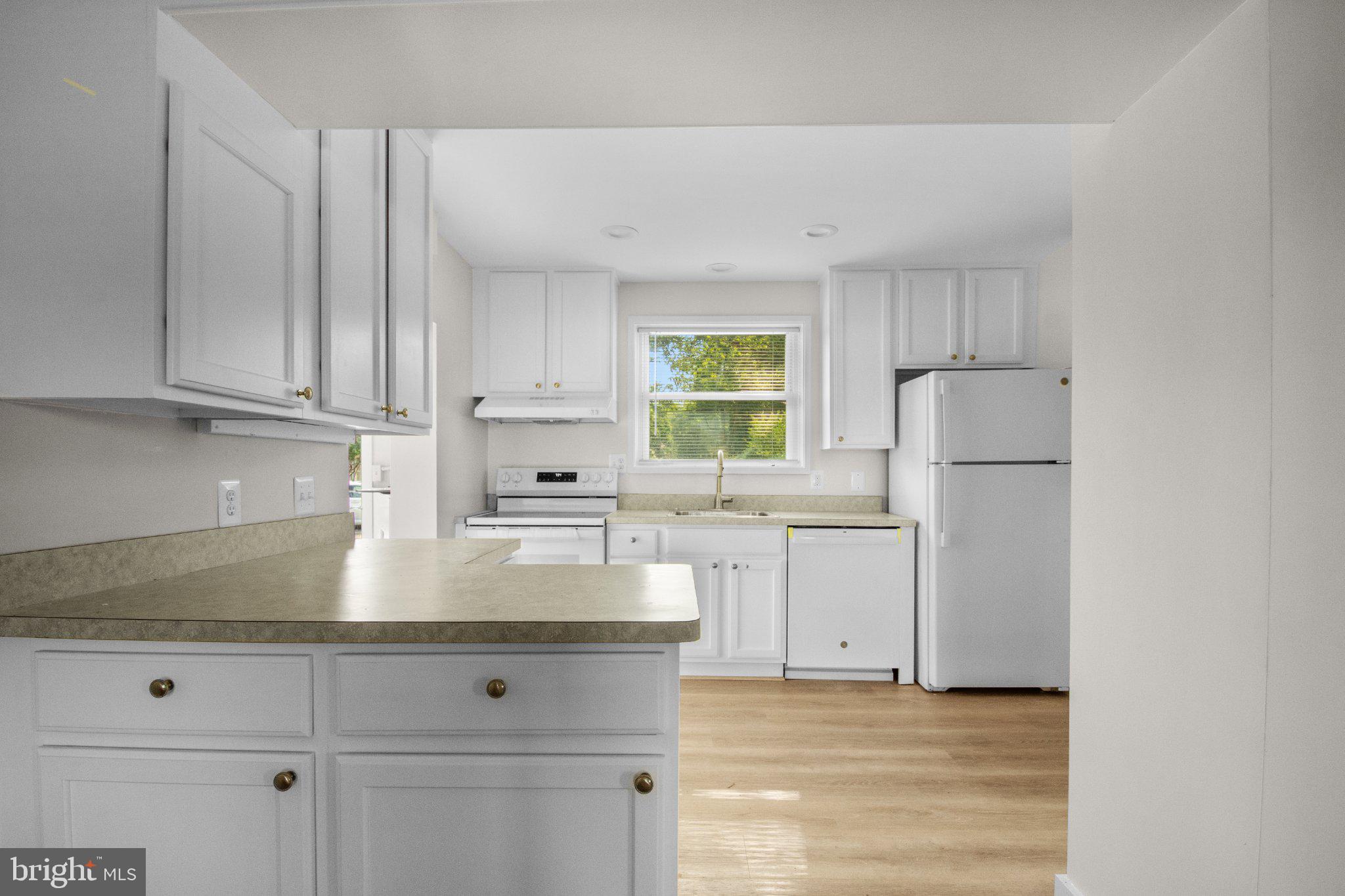 6064 Drum Point Road Deale, MD 20751 - Photo 7 of 21 Bright and airy kitchen retreat.