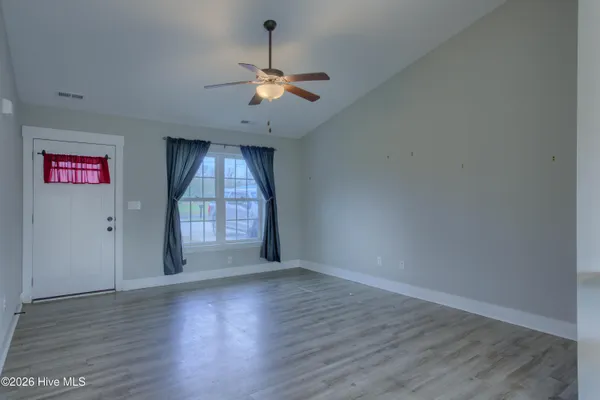 $1,750 | 129 Bumps Creek Road, Sneads Ferry, NC 28460