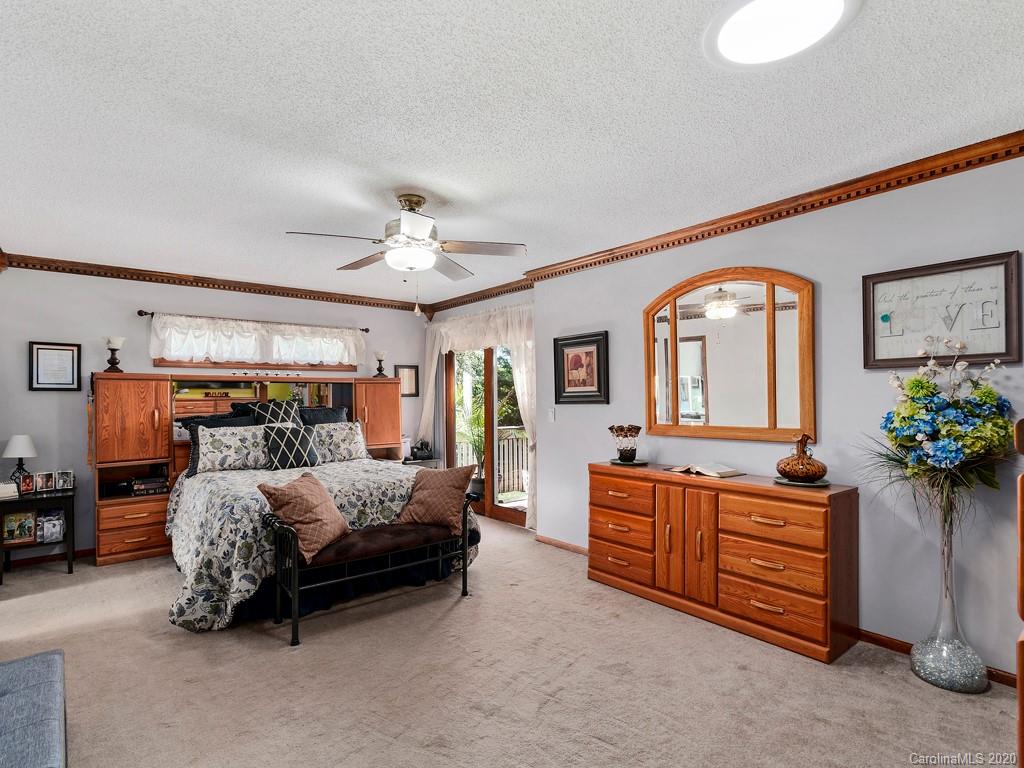 599 Oak Ridge Drive Clyde, NC 28721 - Photo 12 of 32