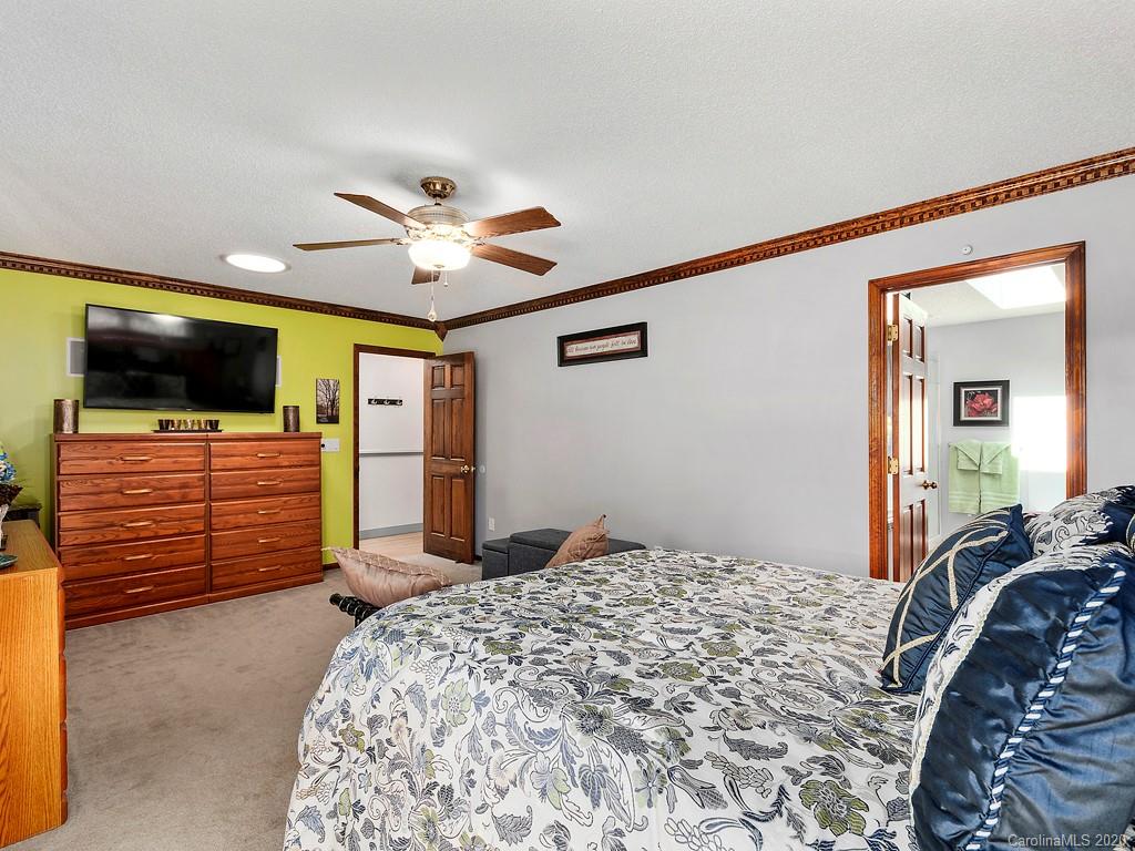 599 Oak Ridge Drive Clyde, NC 28721 - Photo 13 of 32