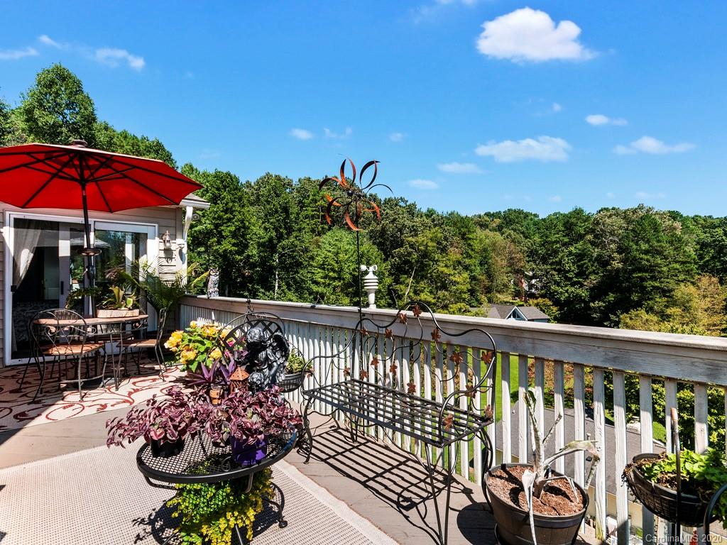 599 Oak Ridge Drive Clyde, NC 28721 - Photo 16 of 32