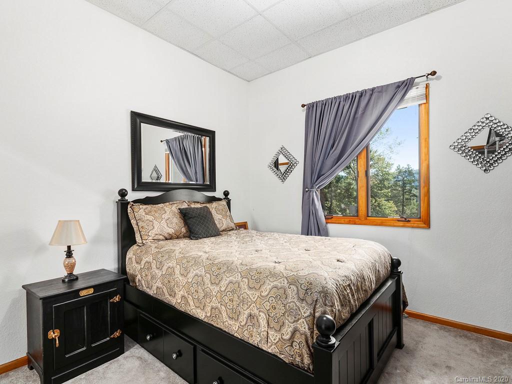 599 Oak Ridge Drive Clyde, NC 28721 - Photo 25 of 32