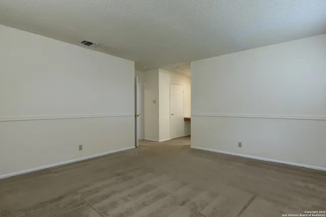 $1,700 | 641 Richfield Drive, Windcrest, TX 78239