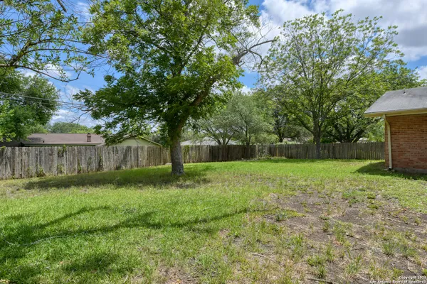 $1,700 | 641 Richfield Drive, Windcrest, TX 78239