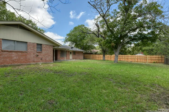 $1,700 | 641 Richfield Drive, Windcrest, TX 78239