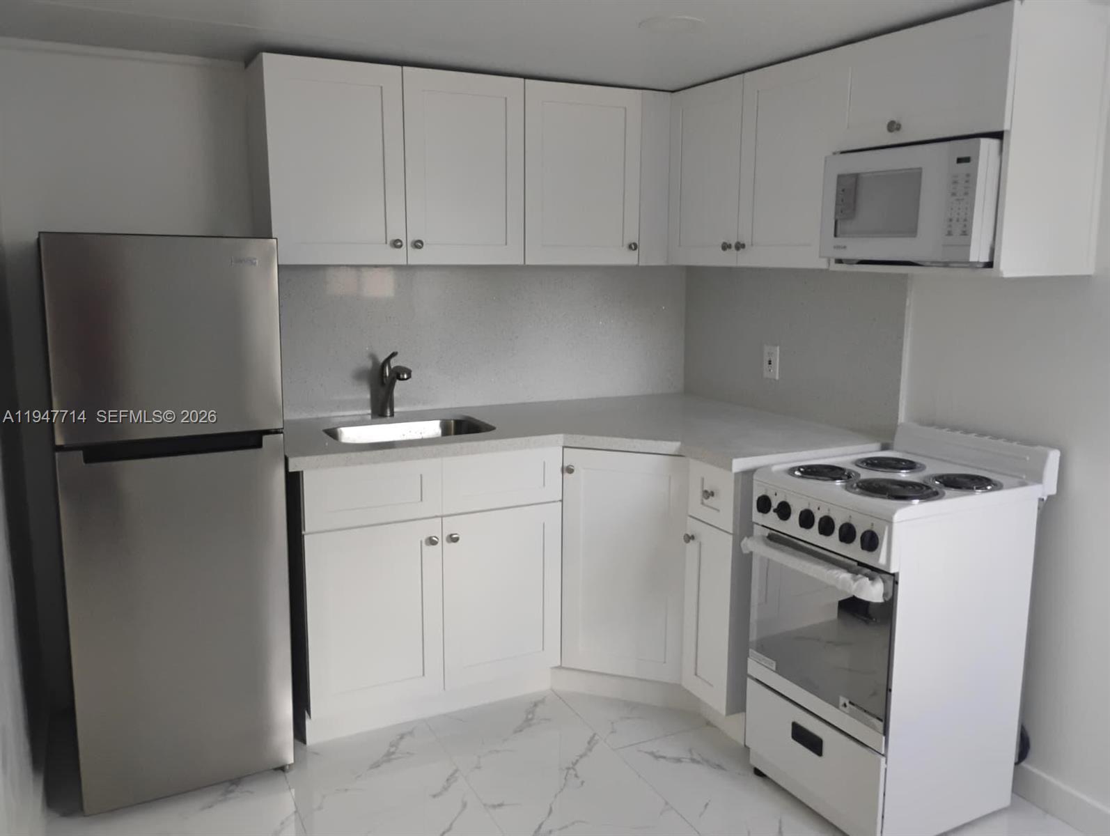 14441 Southwest 291st Street, Unit 2 Homestead, FL 33033 - Photo 3 of 19