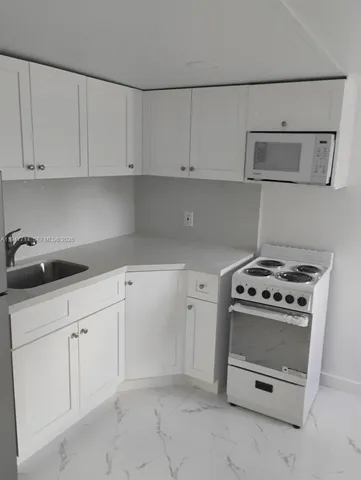 $1,300 | 14441 Southwest 291st Street, Unit 2, Homestead, FL 33033