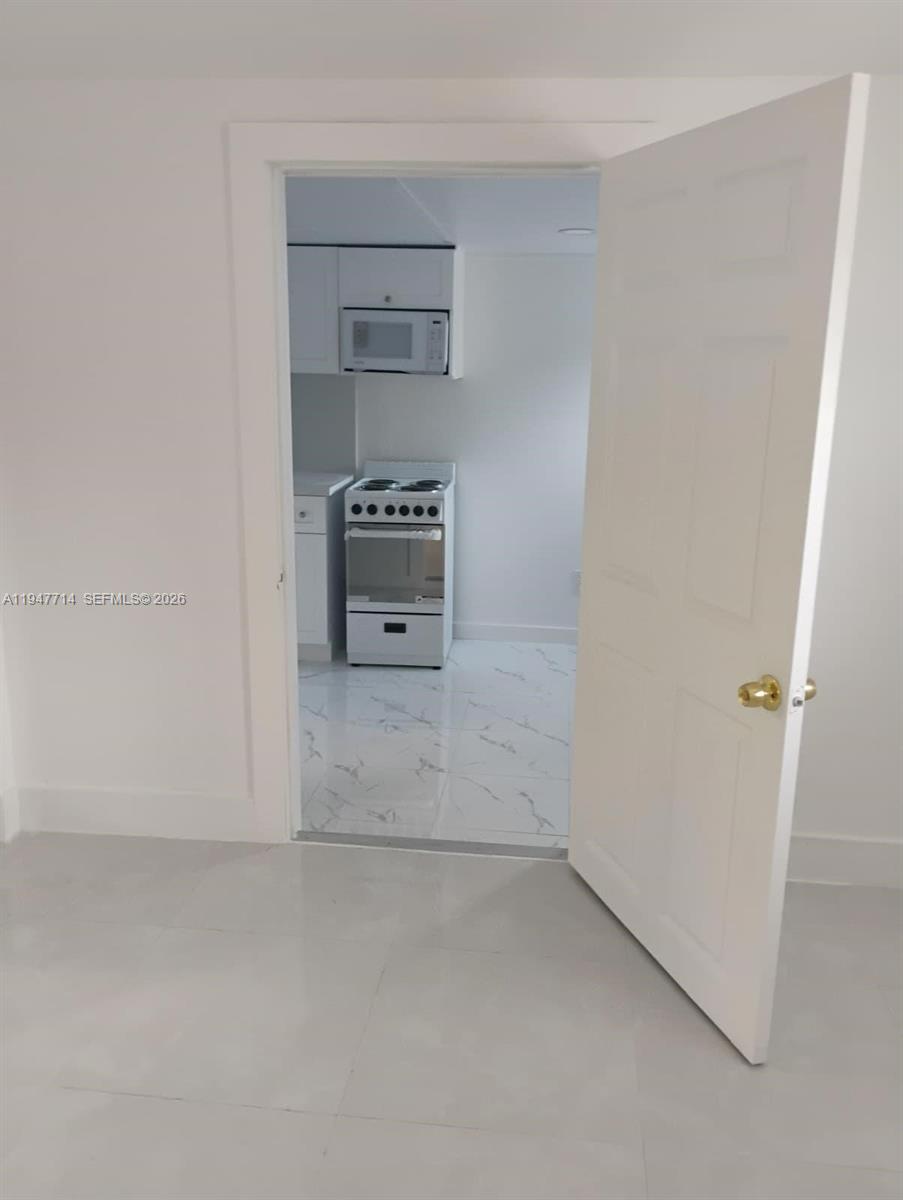 14441 Southwest 291st Street, Unit 2 Homestead, FL 33033 - Photo 7 of 19