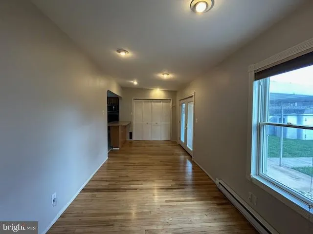 $1,695 | 161 North 3rd Street, Mount Wolf, PA 17347