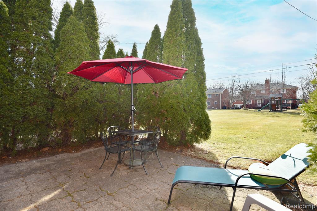 2717 Oliver Road Royal Oak, MI 48073 - Photo 19 of 24 Gallery Image 19