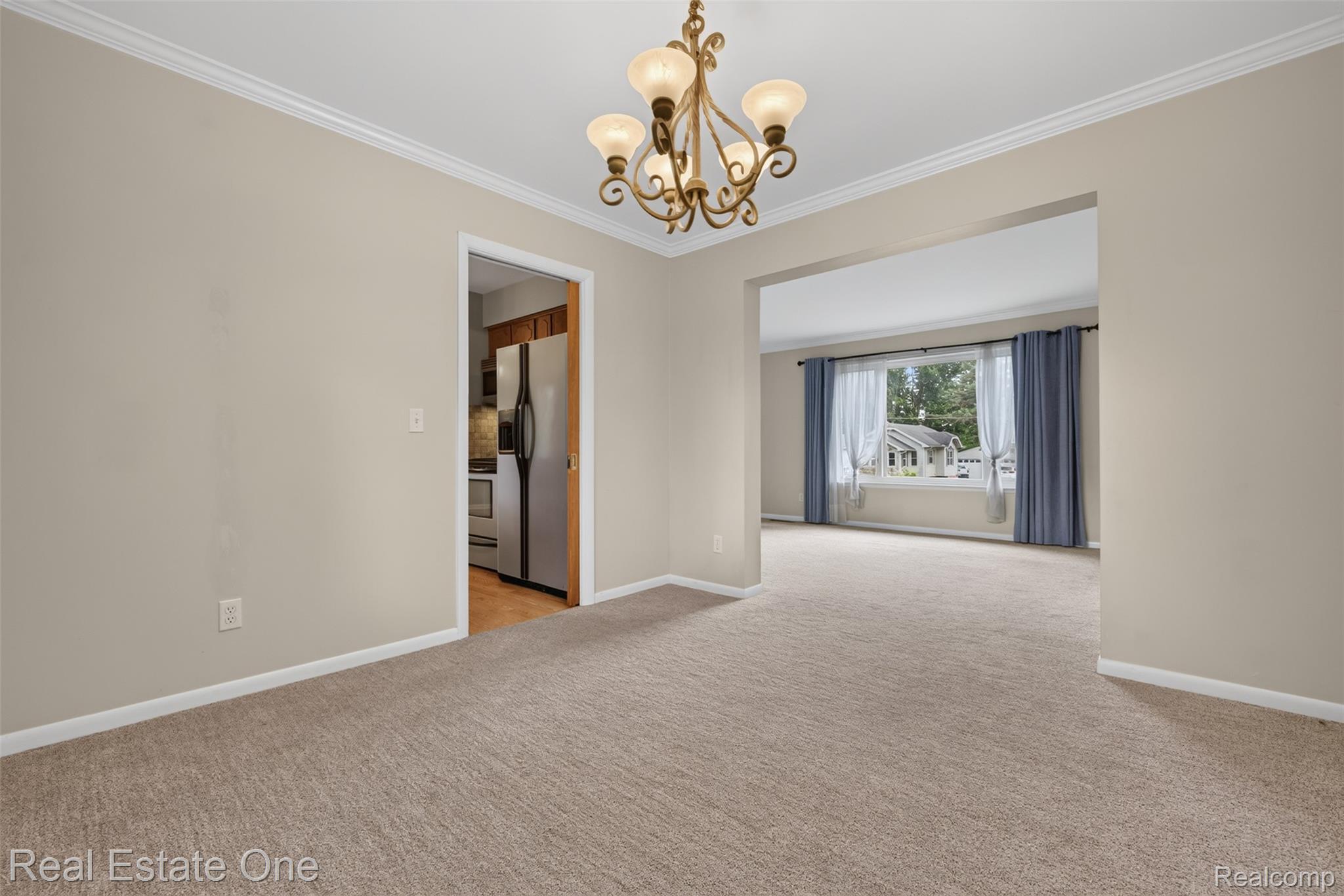 10379 Hegel Road Goodrich, MI 48438 - Photo 11 of 70 11) Dining Room.jpg