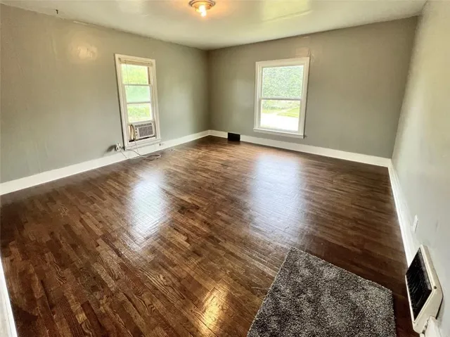 $210,000 | 512 East 4th Street, Maryville, MO 64468