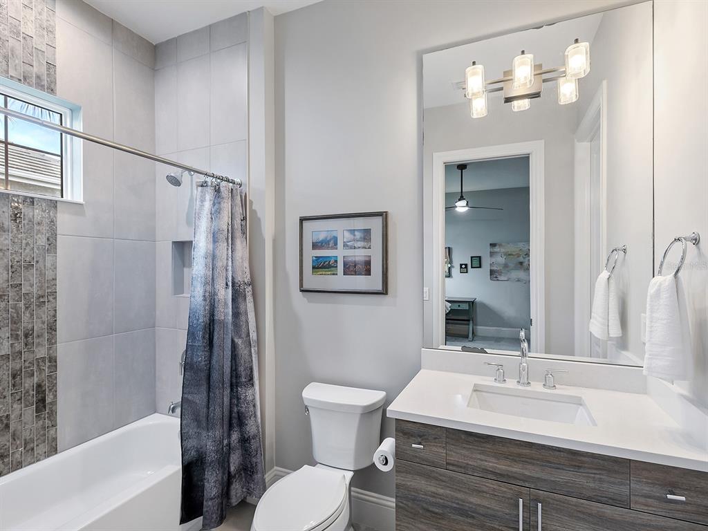 8556 Pavia Way Lakewood Ranch, FL 34202 - Photo 35 of 69