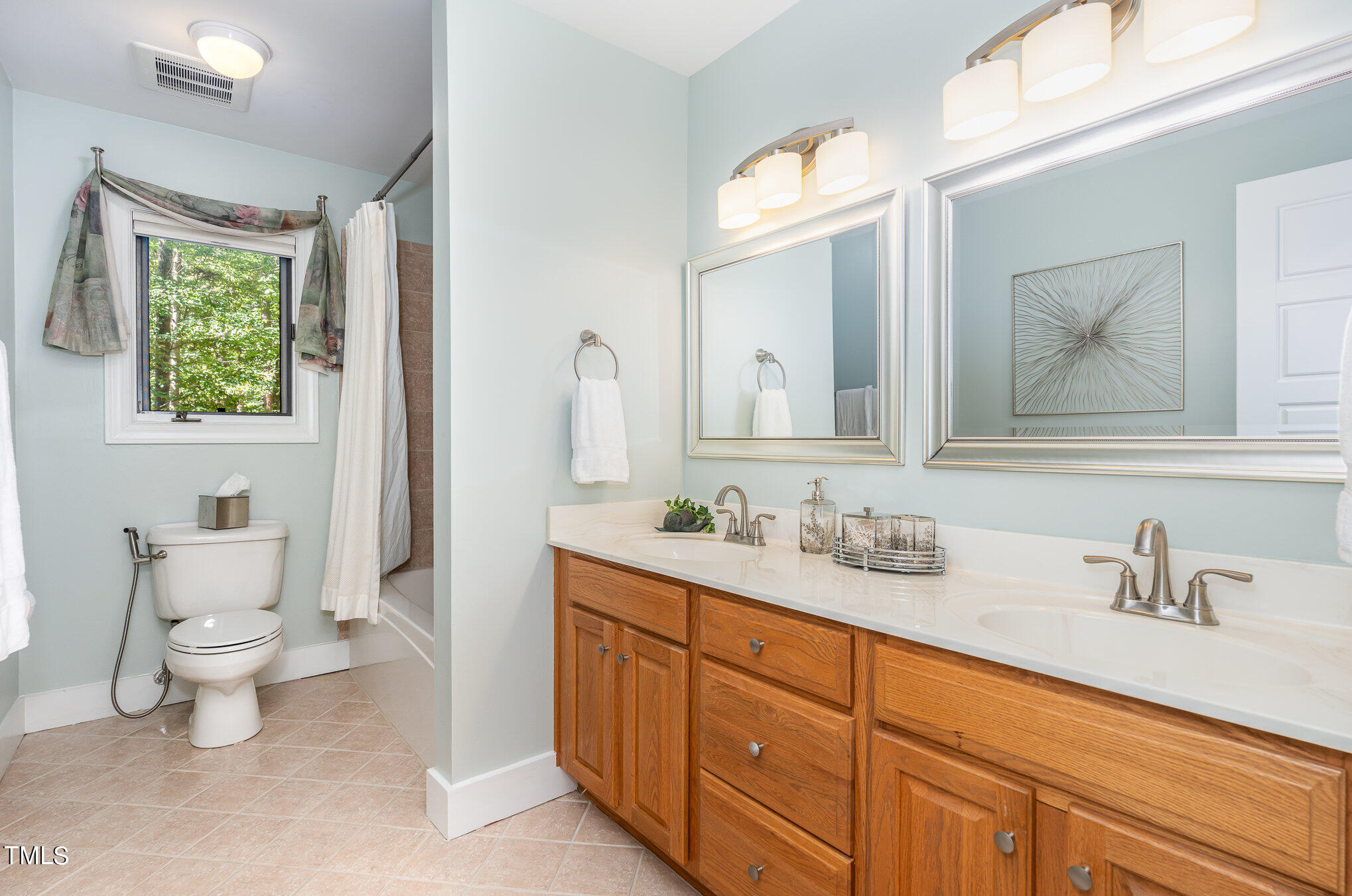10620 Soma Court Raleigh, NC 27613 - Photo 32 of 81 Hall Bathroom - Main Floor