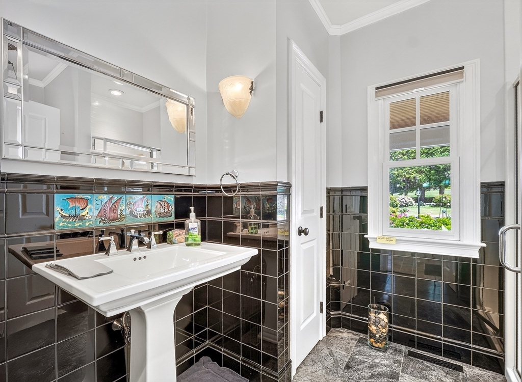 10 Rockmeadow Road Westwood, MA 02090 - Photo 15 of 40