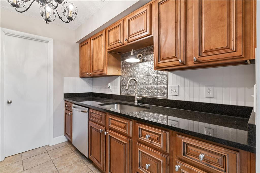 2503 Demere Road, Unit 6 St. Simons Island, GA 31522 - Photo 14 of 24