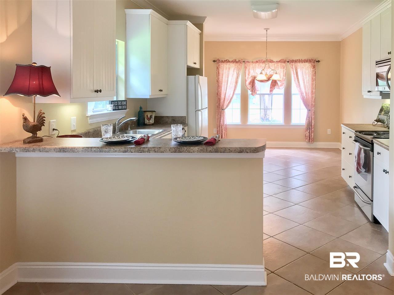 117 Mark Twain Loop Foley, AL 36535 - Photo 4 of 37 Kitchen