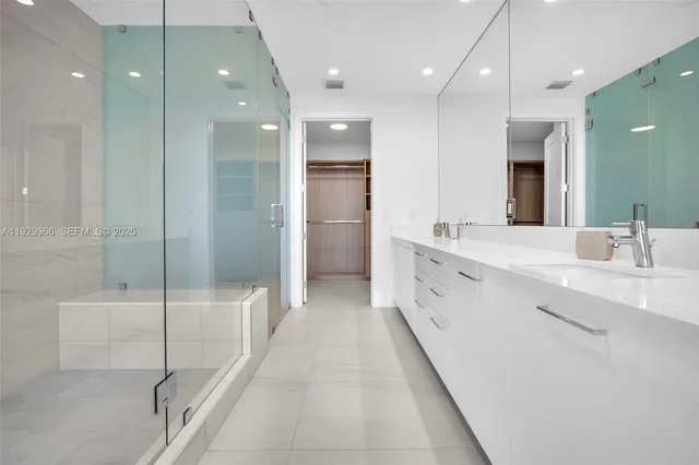 $22,500 | 151 North Seabreeze Boulevard, Unit 702, Fort Lauderdale, FL 33304