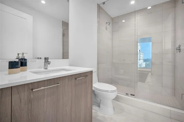 $22,500 | 151 North Seabreeze Boulevard, Unit 702, Fort Lauderdale, FL 33304