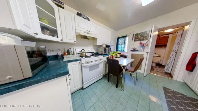 $420,000 | 13 Coonley Court | Mariners Harbor