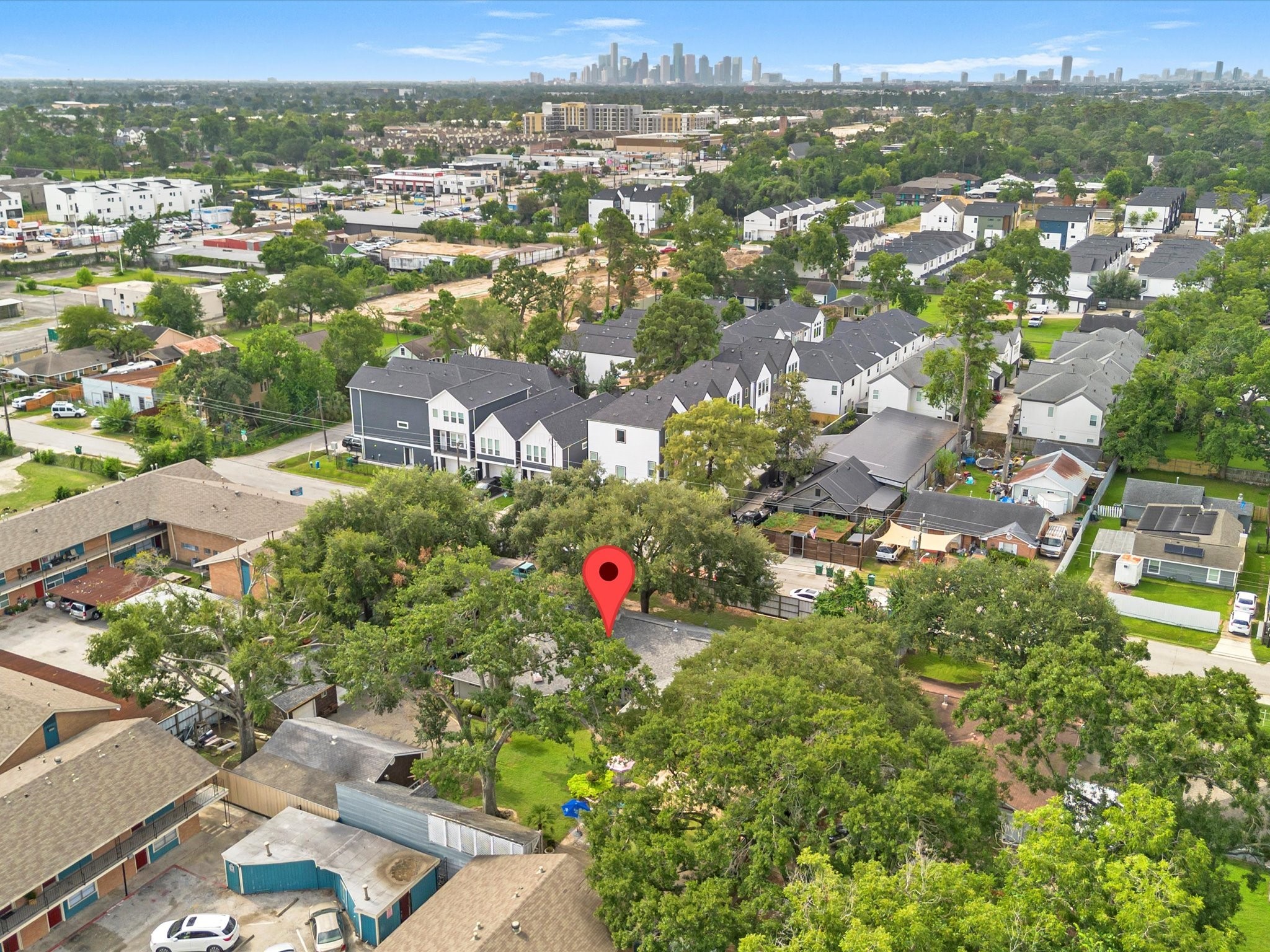 810 Martin Street Houston, TX 77018 - Photo 9 of 31 Aerial view