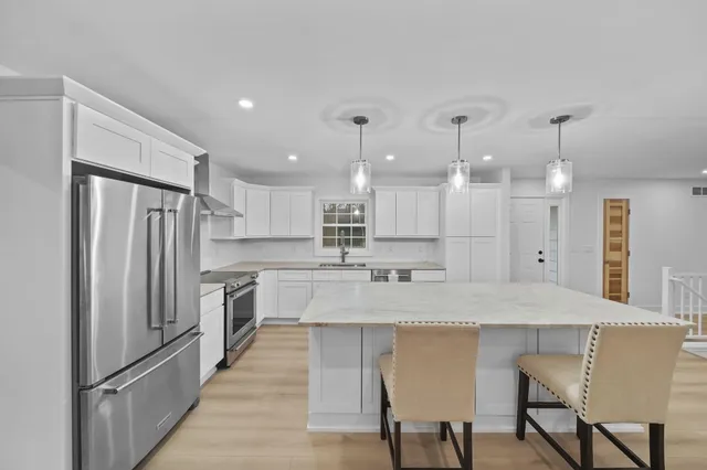 $739,900 | 1865 Lindsey Road, Clarklake, MI 49234