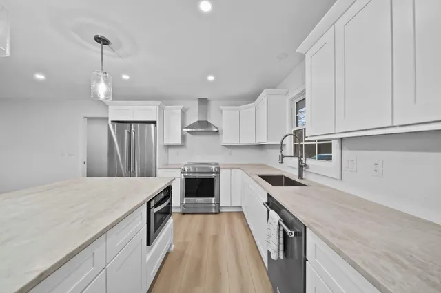 $739,900 | 1865 Lindsey Road, Clarklake, MI 49234