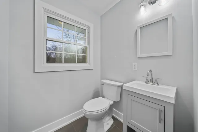 $739,900 | 1865 Lindsey Road, Clarklake, MI 49234