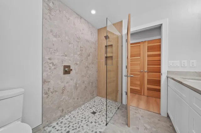 $739,900 | 1865 Lindsey Road, Clarklake, MI 49234