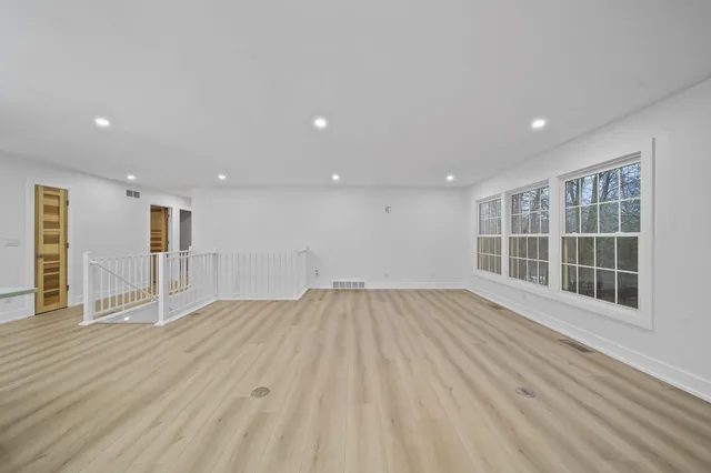 $739,900 | 1865 Lindsey Road, Clarklake, MI 49234