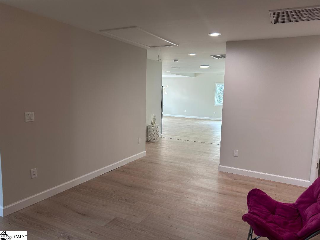 2336 Racing Road Greer, SC 29651 - Photo 15 of 36