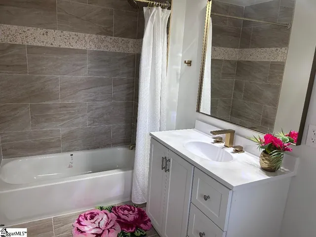 $375,000 | 2336 Racing Road, Greer, SC 29651