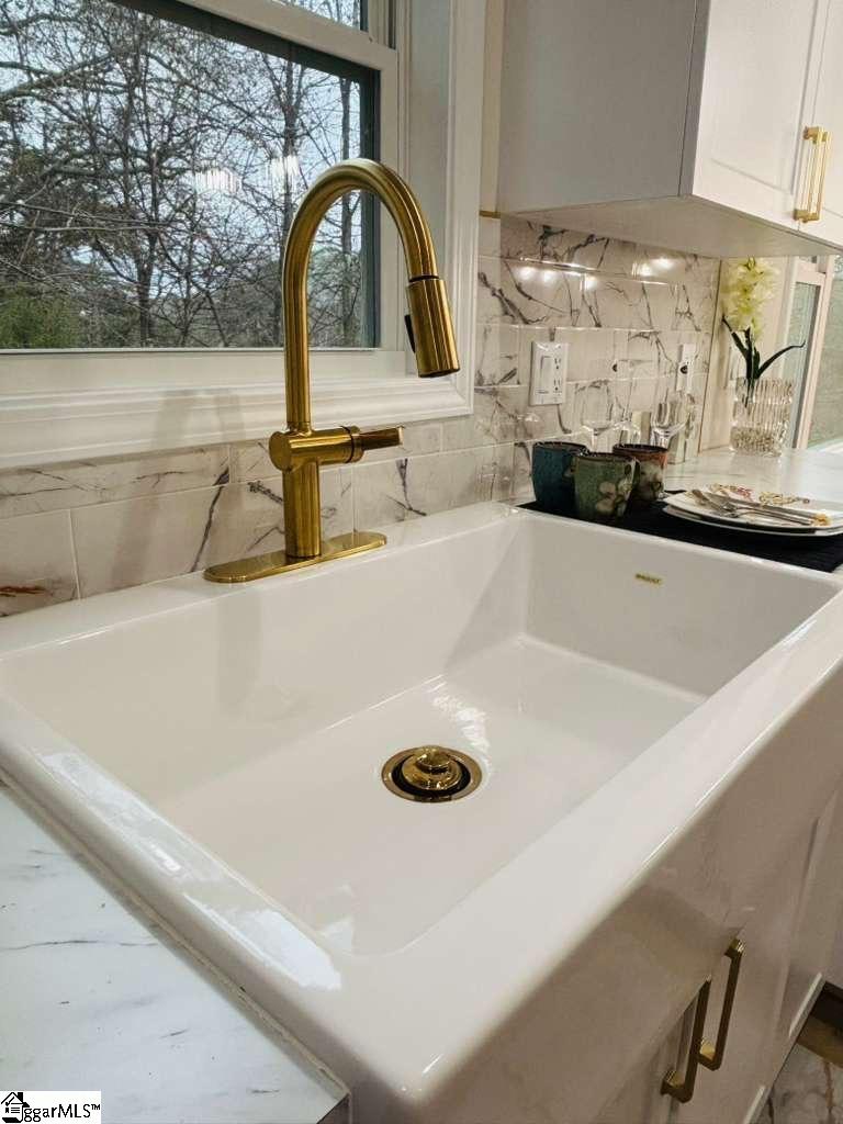 2336 Racing Road Greer, SC 29651 - Photo 7 of 36