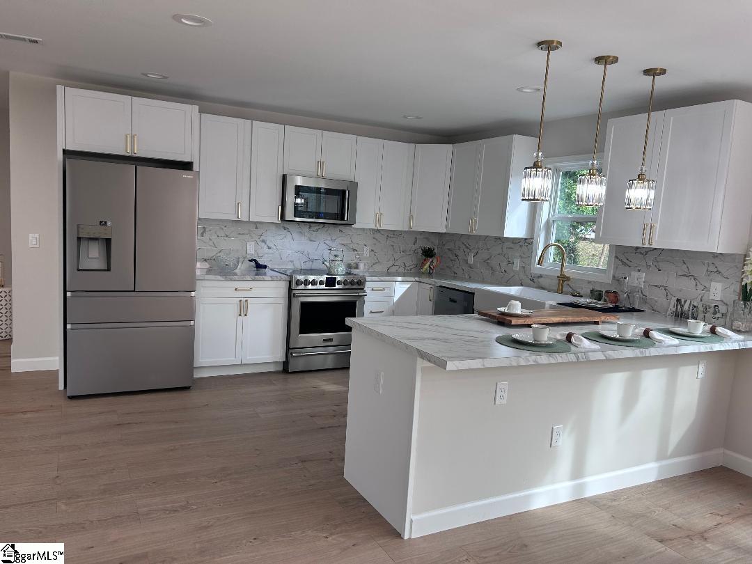 2336 Racing Road Greer, SC 29651 - Photo 10 of 36